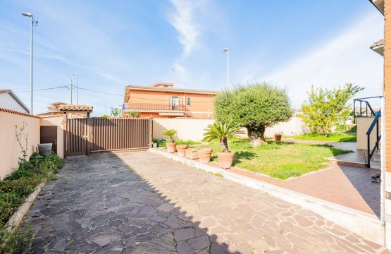 Vendita Villa Città  Roma Lazio