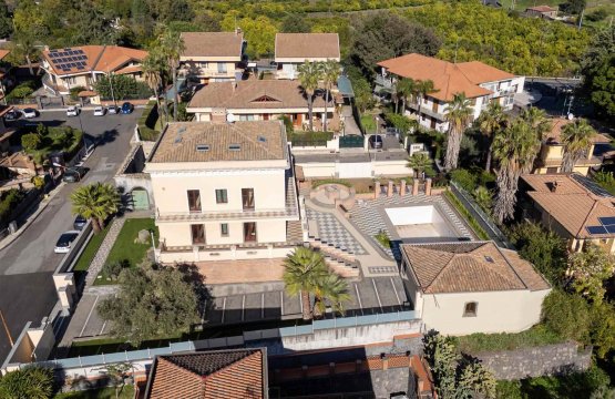 Vendita Villa Montagna Aci Sant´Antonio Sicilia